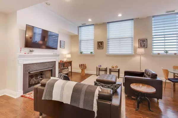 Wilmette, IL 60091,1041 Ridge RD #503