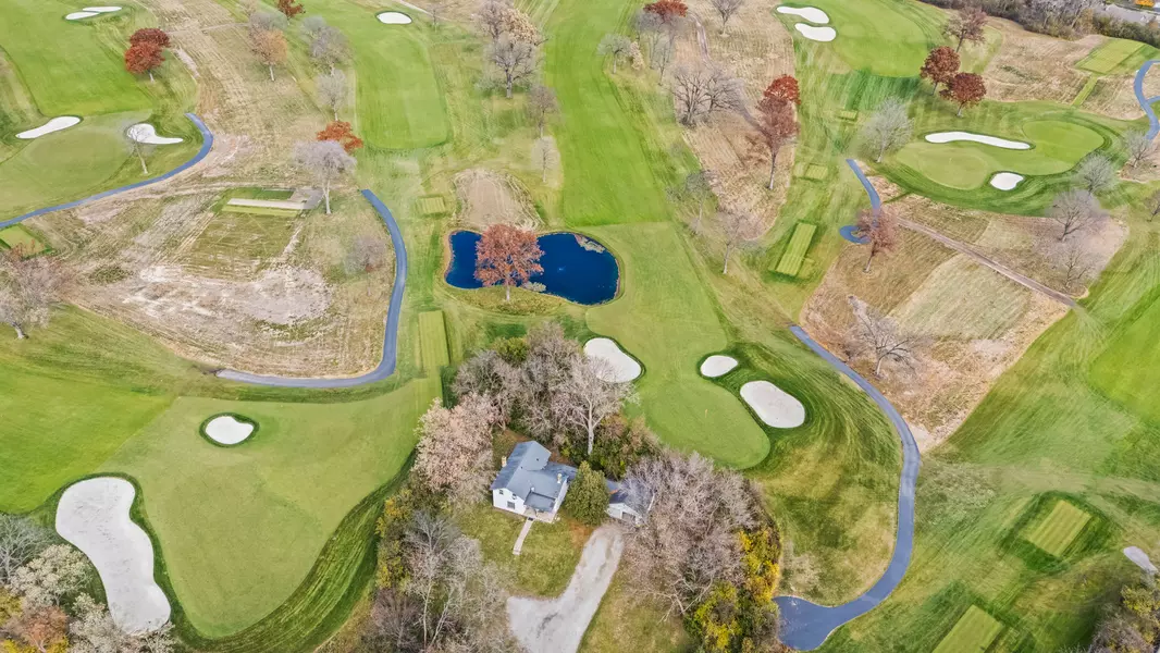 215 Waukegan RD, Deerfield, IL 60015