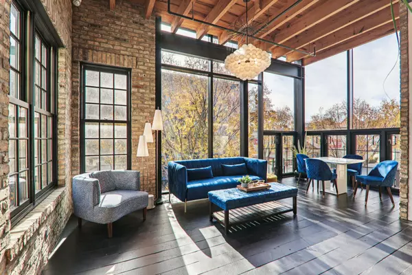 St. Charles, IL 60174,107 W Main ST #B