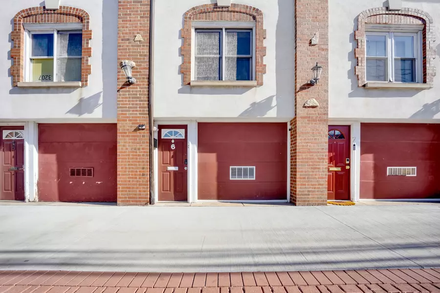 623 W DRUMMOND PL #6, Chicago, IL 60614