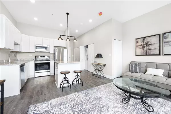 North Aurora, IL 60542,1101 Ritter ST #108