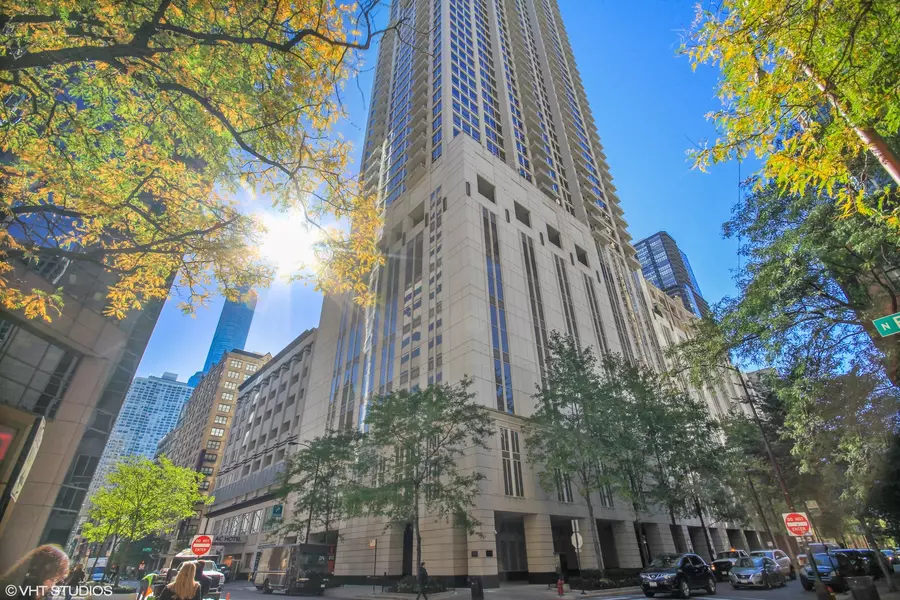 55 E ERIE ST #3202, Chicago, IL 60611