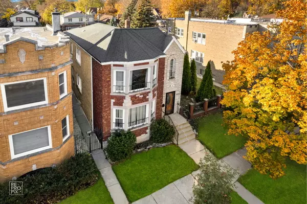 Chicago, IL 60659,Address not disclosed