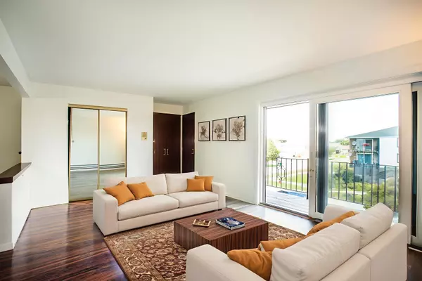 Bridgeview, IL 60455,7345 W 85th PL #3A