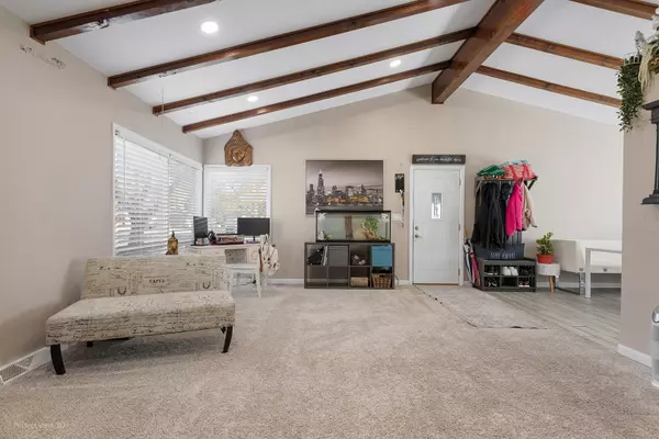 Aurora, IL 60506,1104 New Haven AVE