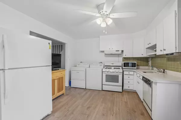 Bridgeview, IL 60455,7101 Stanford DR