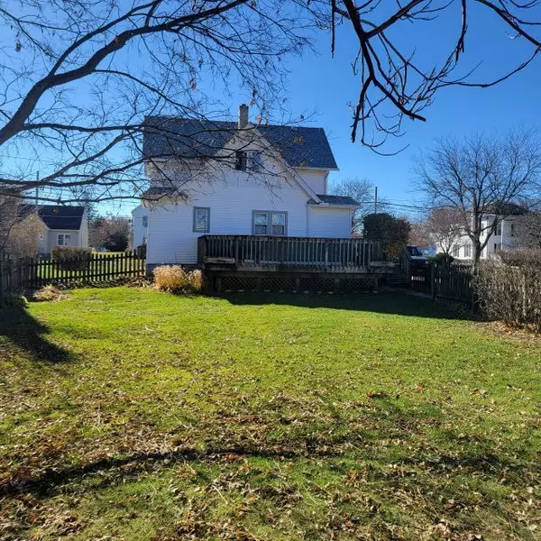 Genoa, IL 60135,211 E Main ST