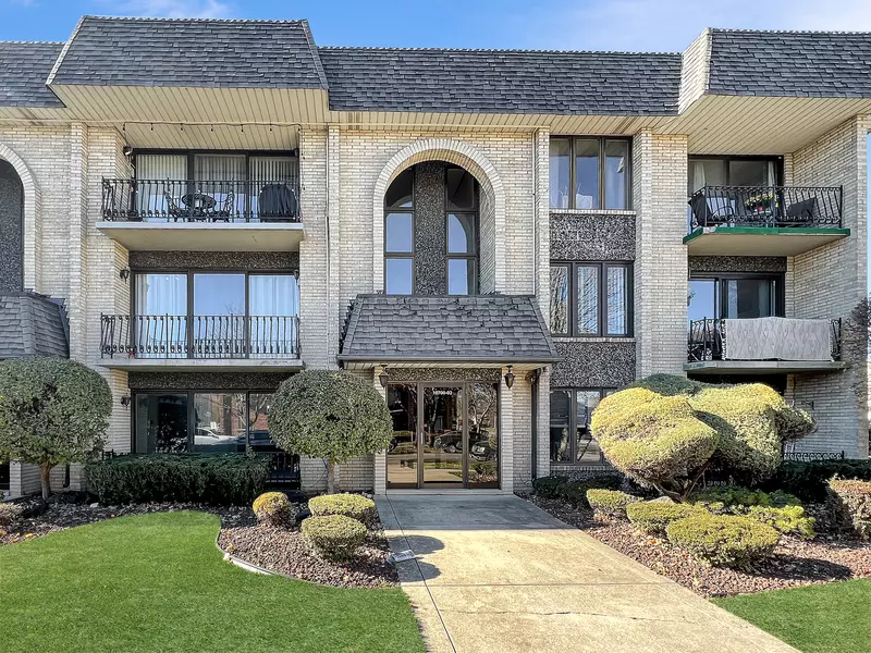 10702 S Keating AVE #1S, Oak Lawn, IL 60453