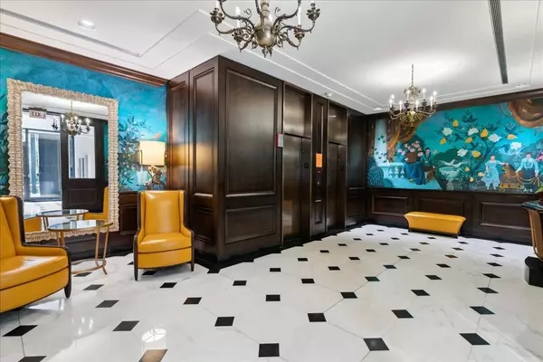 Chicago, IL 60611,100 E Bellevue PL #25C