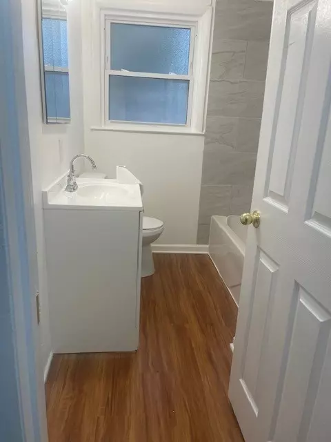 Chicago, IL 60628,12600 S Stewart AVE