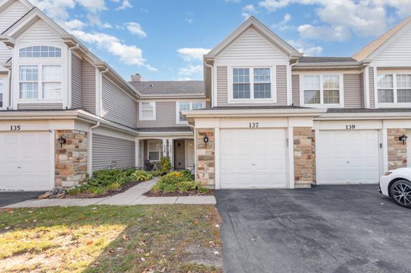 135 President CT #135, Carol Stream, IL 60188