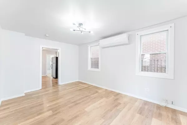 Chicago, IL 60632,3807 S Albany AVE #1