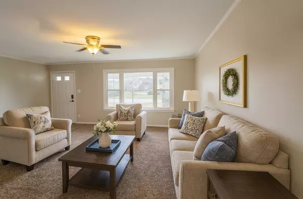 Naperville, IL 60563,5S353 Stewart DR