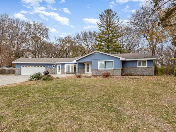 270 E Southmor RD, Morris, IL 60450