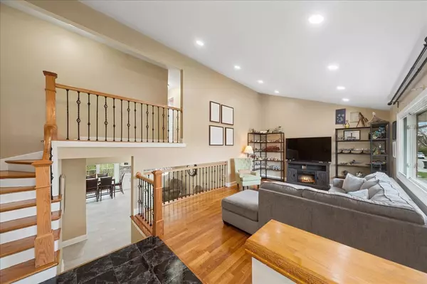 Des Plaines, IL 60016,9460 Terrace PL