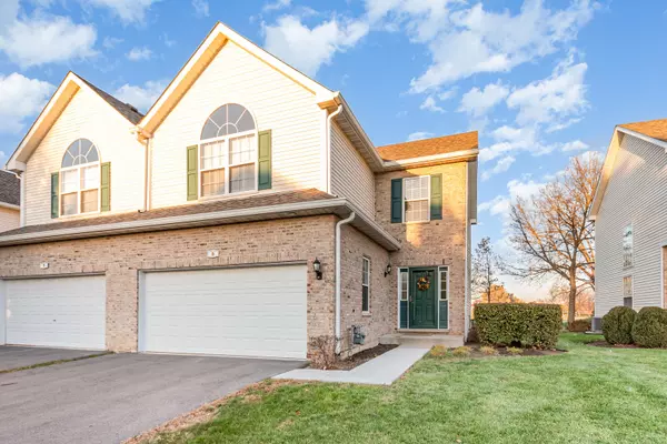 8 Lily CT, Bolingbrook, IL 60440