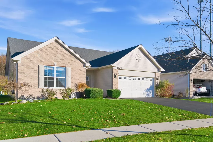 2260 Indigo DR, Algonquin, IL 60102