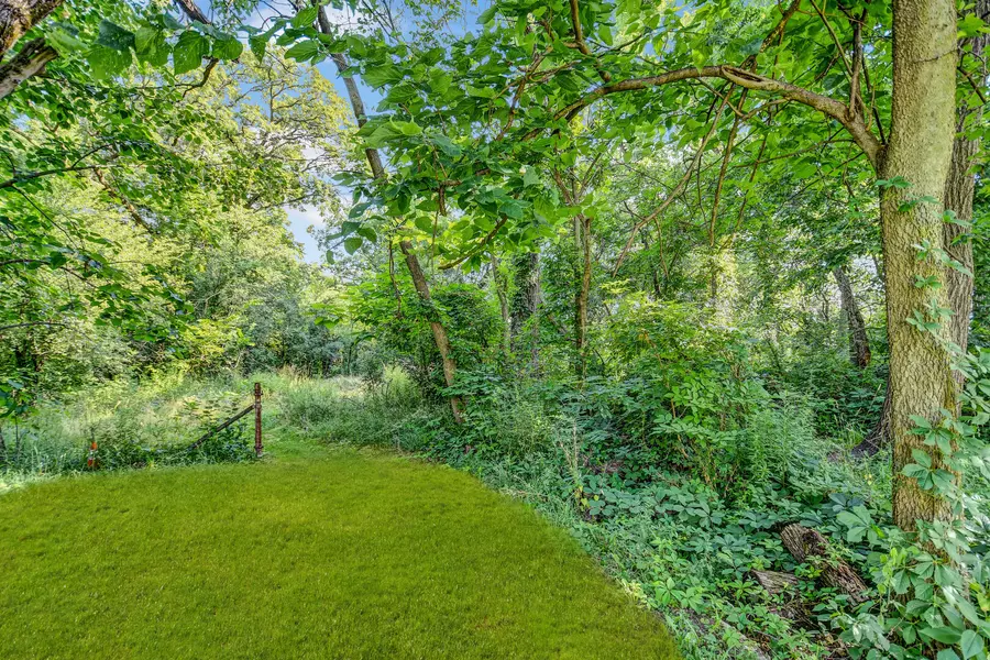 7R3 Country Club DR, Midlothian, IL 60445