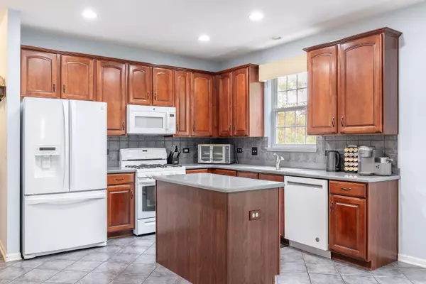 Aurora, IL 60503,2566 Rourke DR