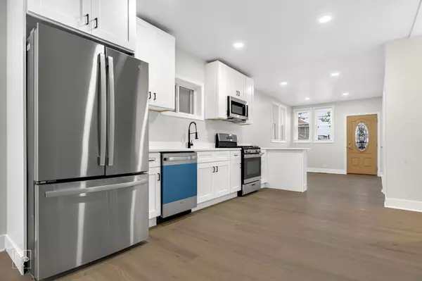 Chicago, IL 60620,8420 S Carpenter ST