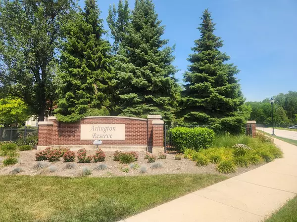 Arlington Heights, IL 60005,208 W HYDE ST #0