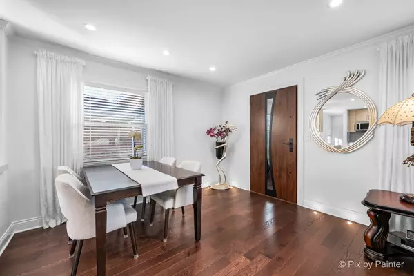 Niles, IL 60714,8627 N Merrill ST