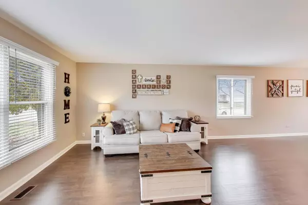 Crystal Lake, IL 60014,1394 Parkridge CT