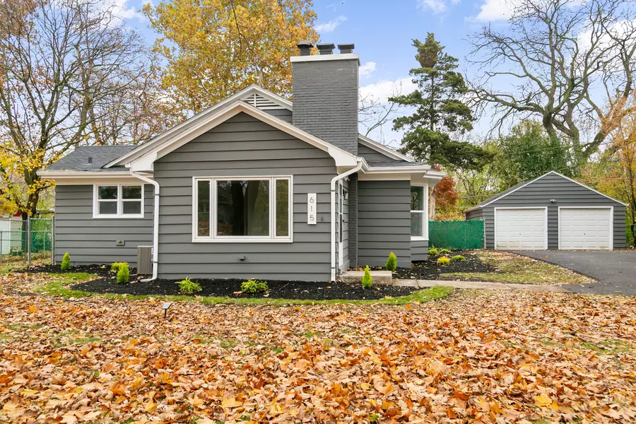 615 Polo DR, Wheaton, IL 60187