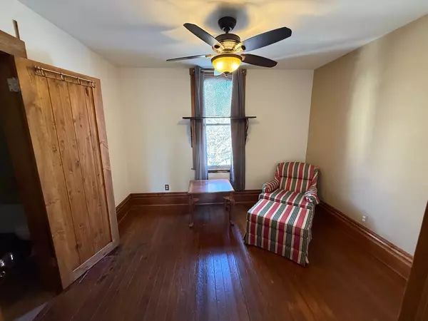 Zion, IL 60099,2809 Gabriel AVE