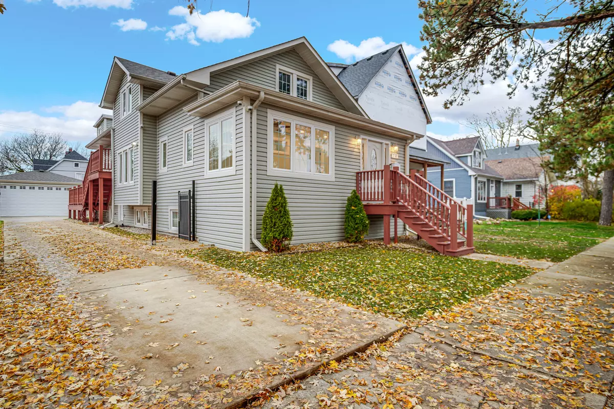 Maywood, IL 60153,218 S 13th AVE