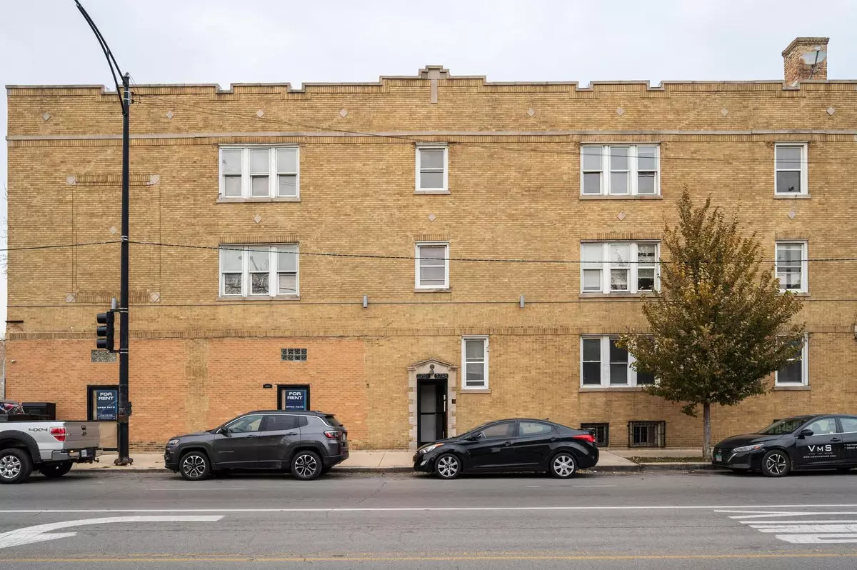 Chicago, IL 60651,3752 W Division ST #1E