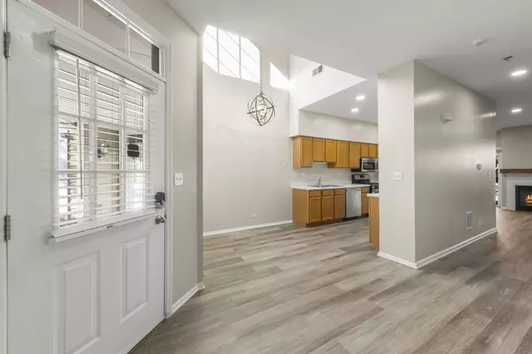 Naperville, IL 60563,2911 Dearborn CT