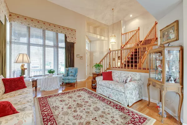 Palatine, IL 60067,1144 S Hiddenbrook TRL