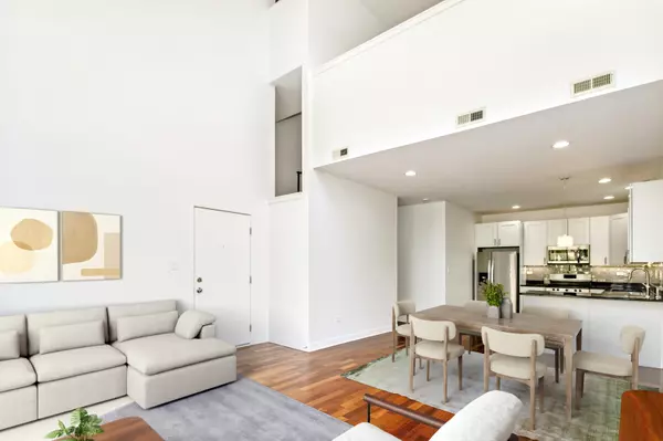 Chicago, IL 60616,1707 S RUBLE ST #2S