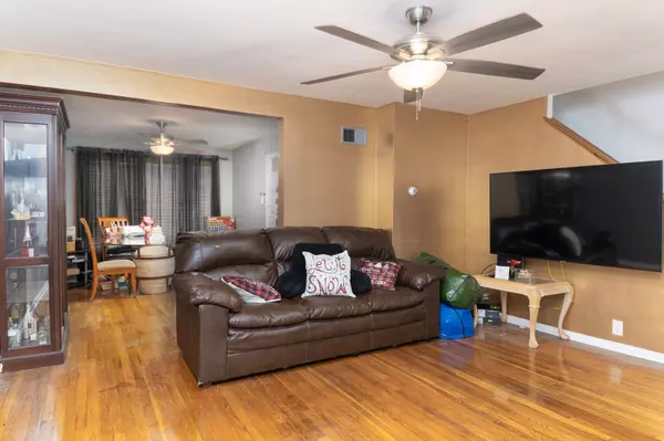 Park Forest, IL 60466,211 Ash ST