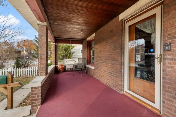 Aurora, IL 60505,610 Watson ST