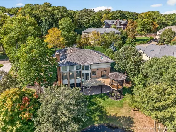 Burr Ridge, IL 60527,9427 Falling Waters DR