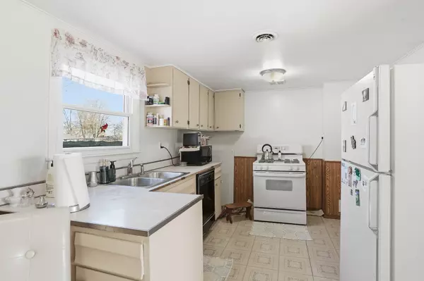 Crete, IL 60417,Address not disclosed