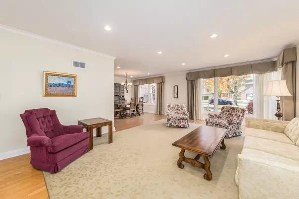 Park Ridge, IL 60068,Address not disclosed