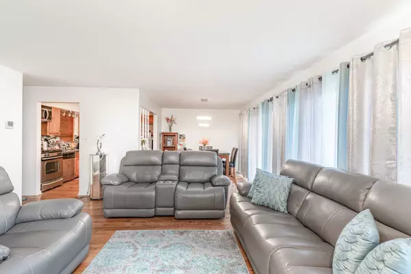 Country Club Hills, IL 60478,4143 192nd CT #225