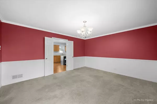 Cary, IL 60013,964 Woodbridge DR