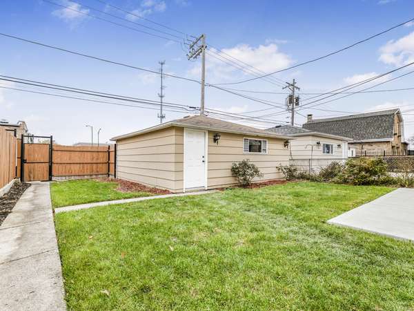 Chicago, IL 60707,2520 N Neva AVE