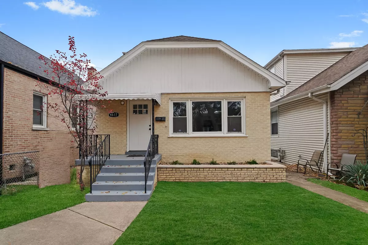 Chicago, IL 60630,4617 N Lowell AVE