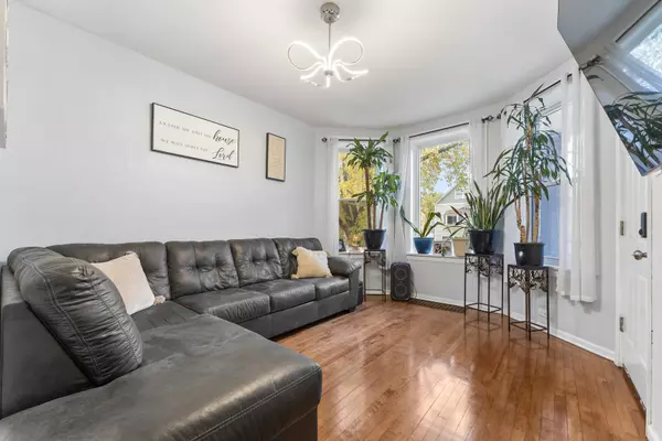 Berwyn, IL 60402,1333 Clinton AVE