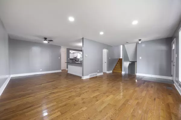 Glen Ellyn, IL 60137,2N238 Highland AVE