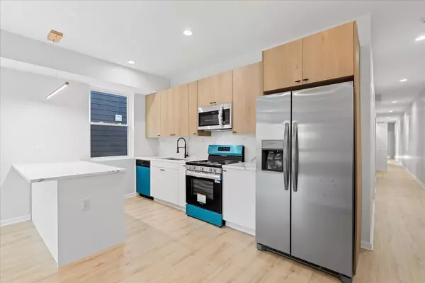 Chicago, IL 60653,4537 S Evans AVE #2