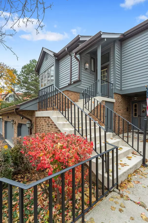 Downers Grove, IL 60515,Address not disclosed