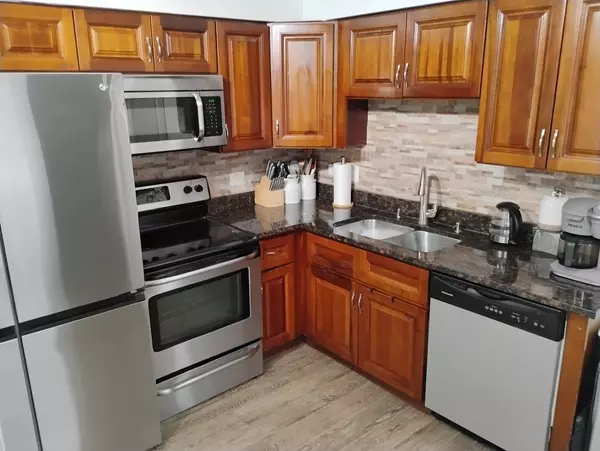 Villa Park, IL 60181,1S265 Holyoke LN