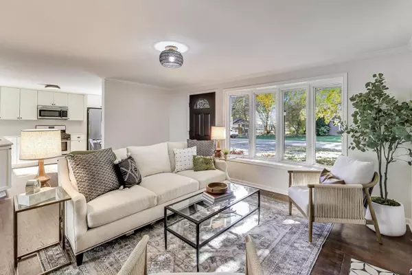 Wheaton, IL 60187,1321 W Liberty DR