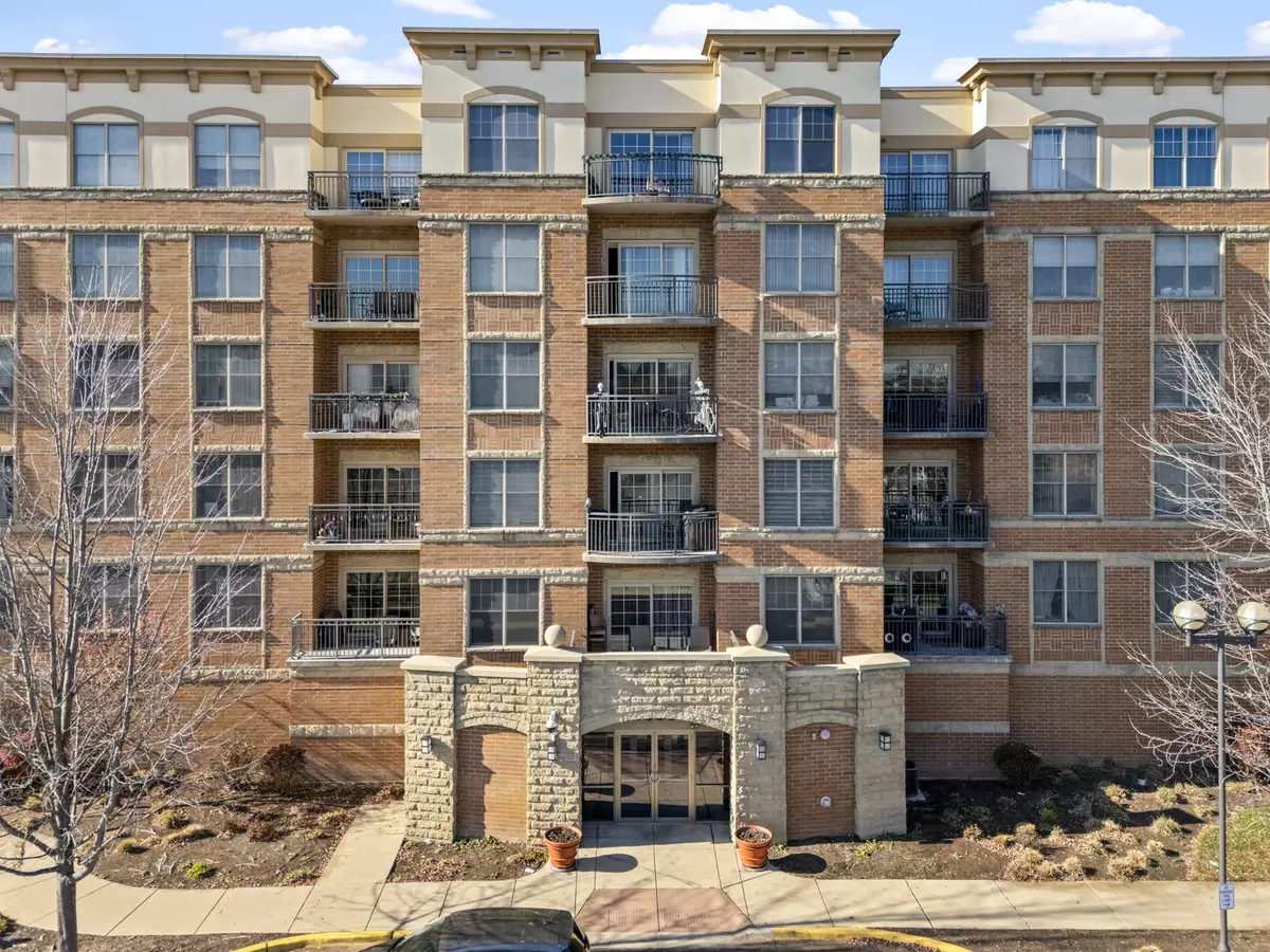 Oak Lawn, IL 60453,9530 Cook AVE #211